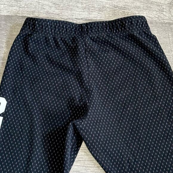 Nike Iowa Hawkeyes Legging Womens S Small Stretch Black Grey Dotted Spellout - Picture 6 of 9